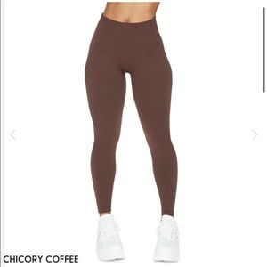 ILUS SeamLUX leggings